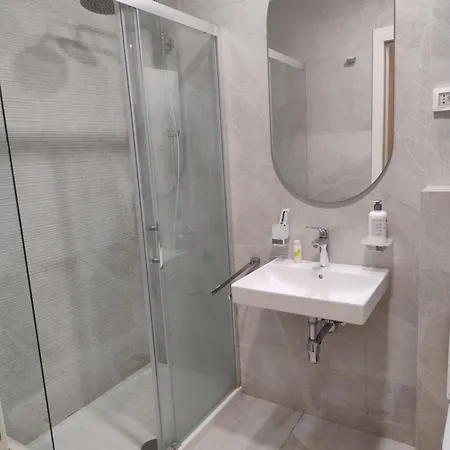 Апартаменти Grey Central Point *